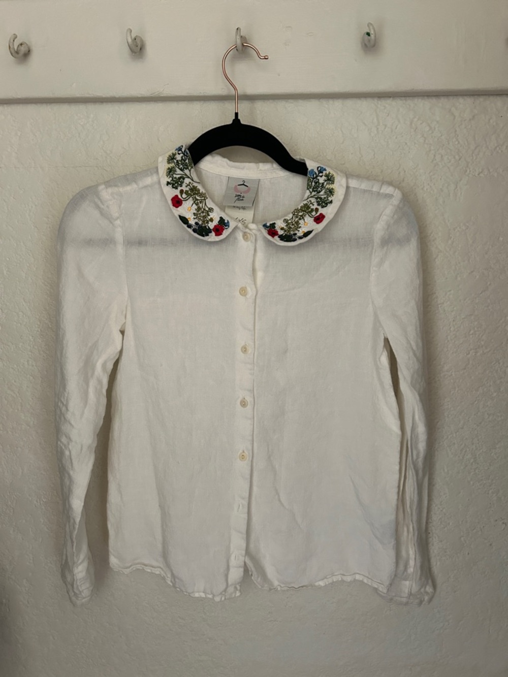 Son de Flor White Button-Down Shirt with Embroidered Floral Collar